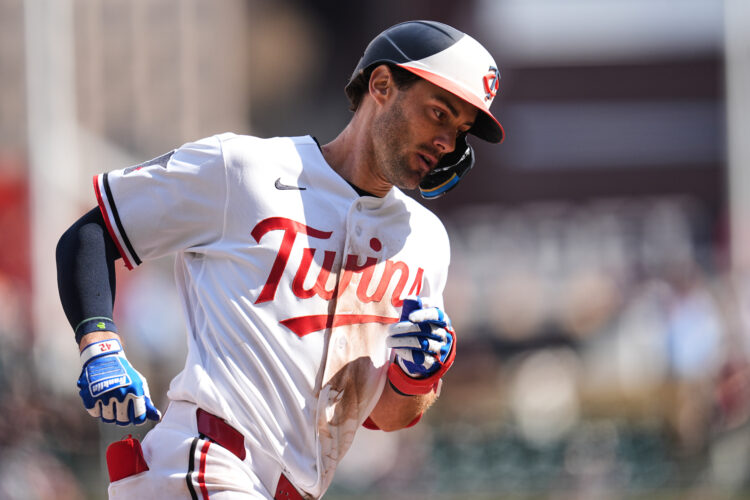 Twins fall 9-5 as Sox's bats come alive